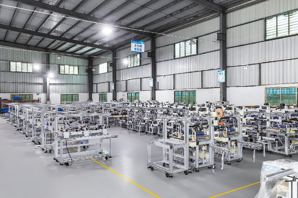 贴合机车间-华体会体育官方网站_华体会（中国）